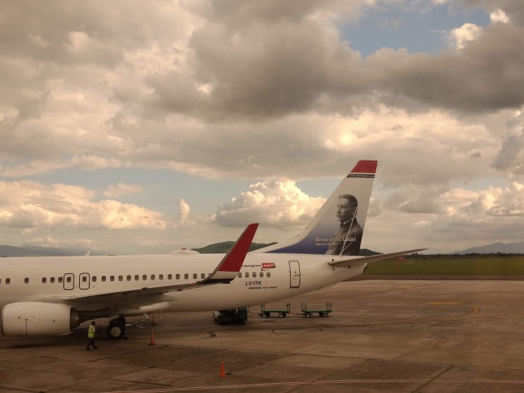 norwegian-sla-boeing-737-800